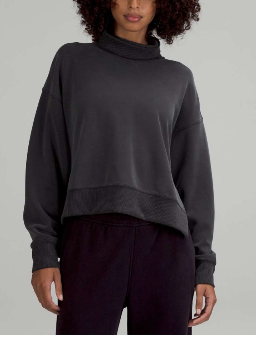 lululemon athletica Softstreme Turtleneck Pullover - charcoal grey size 10
